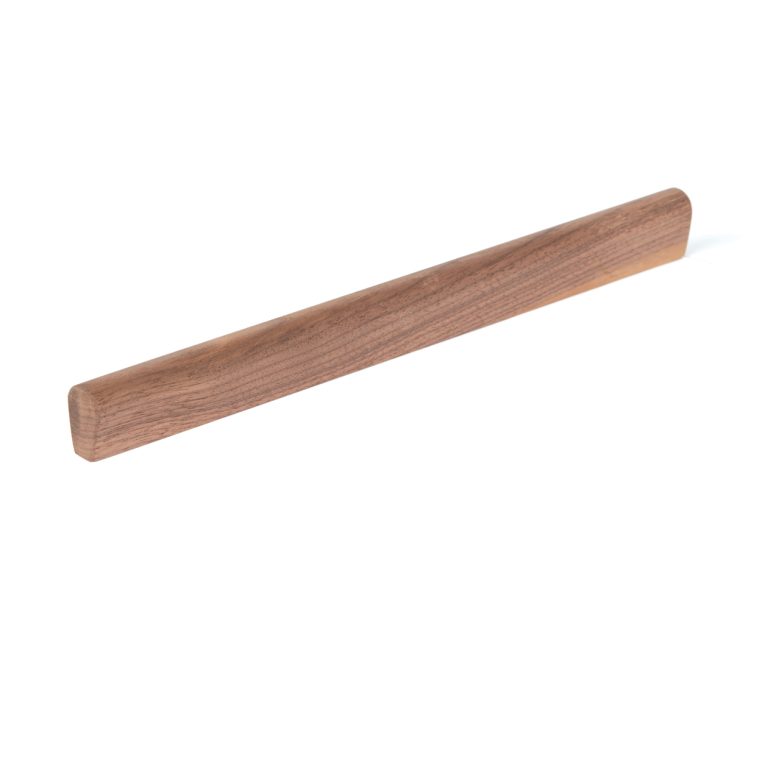 MOMO AIRLIE PULL TIMBER HANDLE 300MM WALNUT OILED - Avoca Architechtural