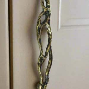 UPTOWN PULL HANDLE Blossom Entrance (SINGLE)  L480mm X W65mm in Antique Brass Matt